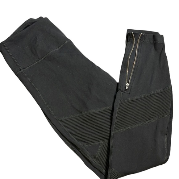 ATHLETA high-rise leggings with ankle zippers, size Small - Picture 3 of 6